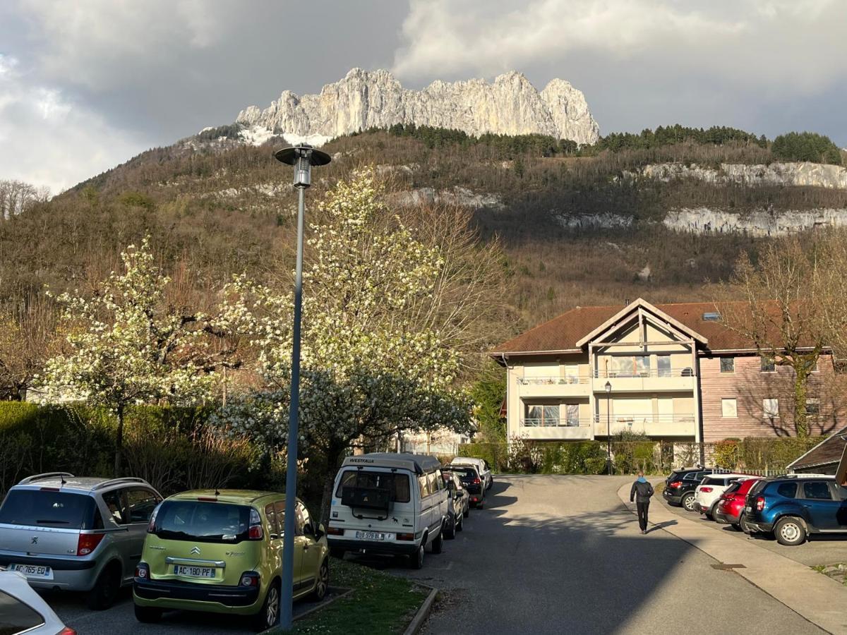 Entre Lac d'Annecy et montagnes, golf et parapente à pieds Talloires Exterior foto