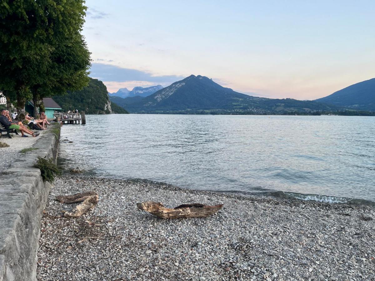 Entre Lac d'Annecy et montagnes, golf et parapente à pieds Talloires Exterior foto