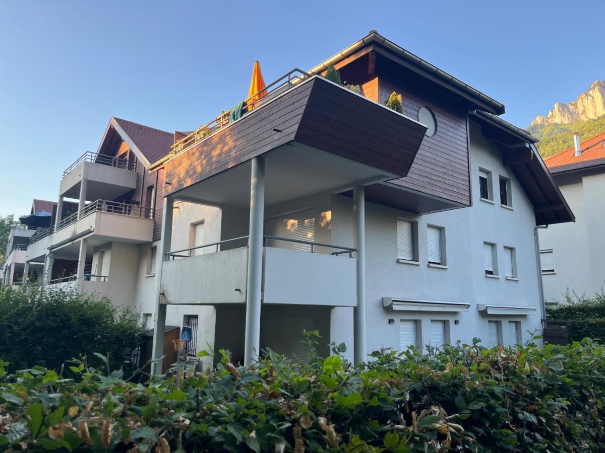 Entre Lac d'Annecy et montagnes, golf et parapente à pieds Talloires Exterior foto